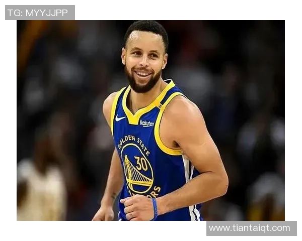 足球明星中是否有库里这样的传奇人物存在探讨 足球明星中是否有库里这样的传奇人物存在探讨