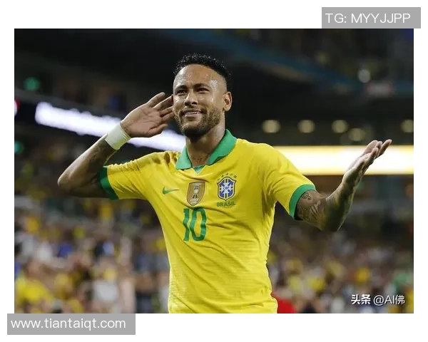 足球明星独特纹身与眼睛特写展示个性魅力与运动精神 足球明星独特纹身与眼睛特写展示个性魅力与运动精神